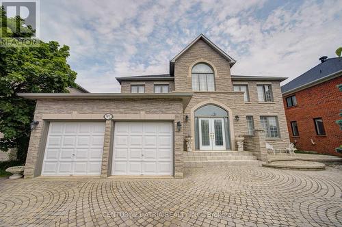 92 Springbrook Drive, Richmond Hill, ON - Outdoor With Facade