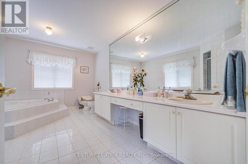 92 Springbrook Drive, Richmond Hill, ON - Indoor Photo Showing Bathroom