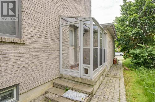 92 Springbrook Drive, Richmond Hill, ON - Outdoor With Exterior
