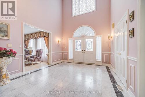 92 Springbrook Drive, Richmond Hill, ON - Indoor Photo Showing Other Room