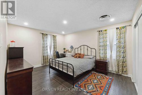 1266 Walkley Road, Ottawa, ON - Indoor Photo Showing Bedroom