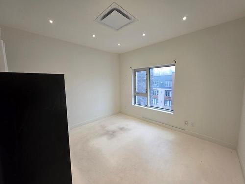 Bureau - 307-4715 Rue D'Angora, Terrebonne (Terrebonne), QC 