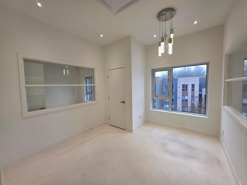 Bureau - 307-4715 Rue D'Angora, Terrebonne (Terrebonne), QC 