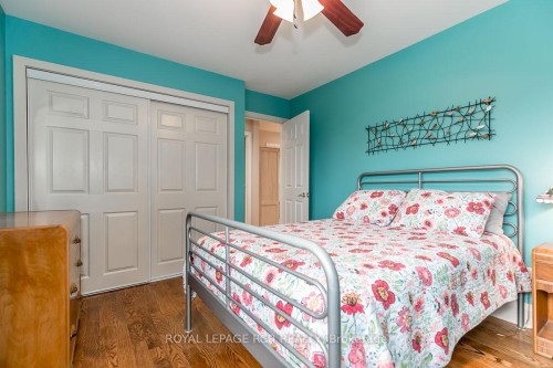 16365 Bathurst Street, Newmarket, ON - Indoor Photo Showing Bedroom