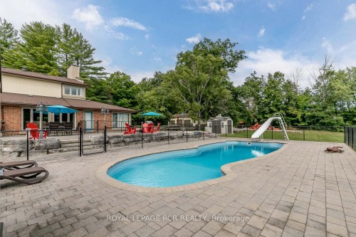 16365 Bathurst Street, Newmarket, ON - Outdoor With In Ground Pool