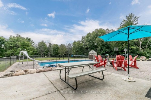 16365 Bathurst Street, Newmarket, ON - Outdoor With In Ground Pool With Backyard