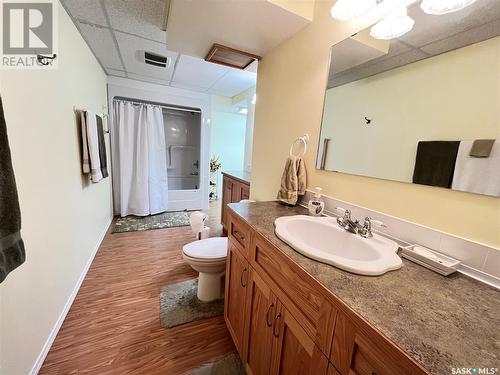 12 Chinook Place, Maple Creek, SK - Indoor Photo Showing Bathroom