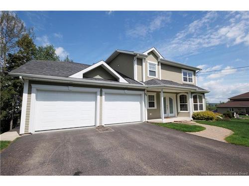 90 Nowlan ST  Grand-Sault/Grand Falls, NB E3Z 1B2