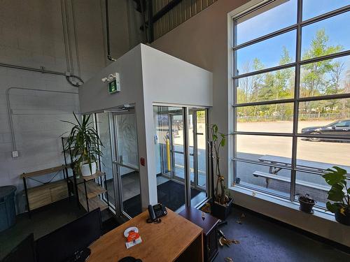 Hall - 3330 Boul. Des Entreprises, Terrebonne (Terrebonne), QC 