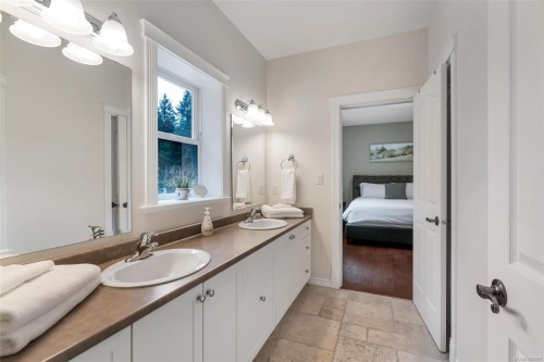 3250 Cobble Hill Rd, Cobble Hill, BC 