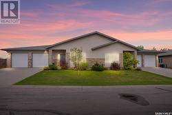 1 1590 4th AVENUE  Moose Jaw, SK S6J 0A5