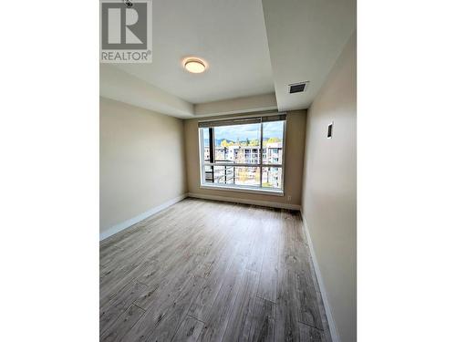 1925 Enterprise Way Unit# 403, Kelowna, BC - Indoor Photo Showing Other Room