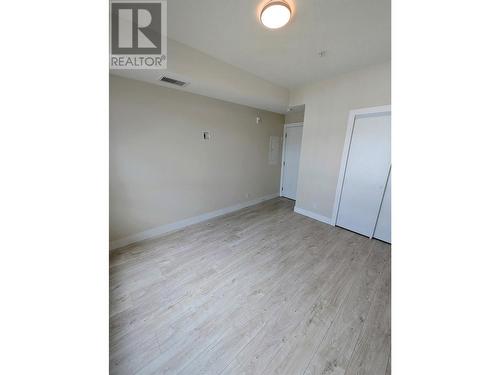 1925 Enterprise Way Unit# 403, Kelowna, BC - Indoor Photo Showing Other Room