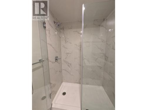 1925 Enterprise Way Unit# 403, Kelowna, BC - Indoor Photo Showing Bathroom