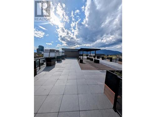 1925 Enterprise Way Unit# 403, Kelowna, BC - Outdoor