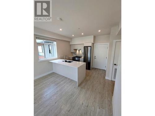 1925 Enterprise Way Unit# 403, Kelowna, BC - Indoor