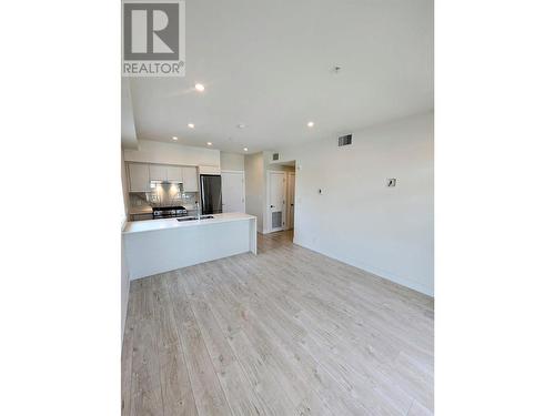 1925 Enterprise Way Unit# 403, Kelowna, BC - Indoor