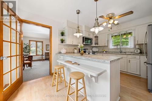 12112C Loyalist Parkway, Prince Edward County (Picton Ward), ON - Indoor Photo Showing Kitchen With Upgraded Kitchen