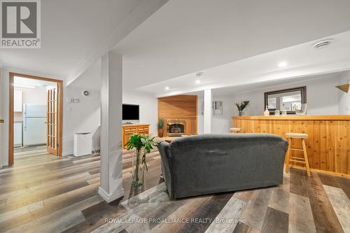 12112C Loyalist Parkway, Prince Edward County (Picton Ward), ON - Indoor