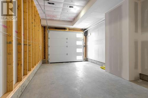 2951 Ruby Street, Chelmsford, ON - Indoor Photo Showing Garage