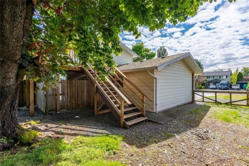 164 Crawford Rd, Campbell River, BC - Outdoor