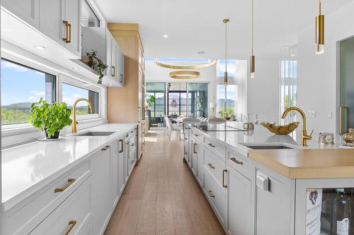 Kitchen - 40 Rue Valiquette, Magog, QC - Indoor Photo Showing Kitchen With Upgraded Kitchen