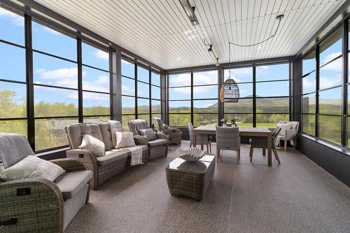 Solarium/Verrière - 40 Rue Valiquette, Magog, QC - Indoor Photo Showing Other Room