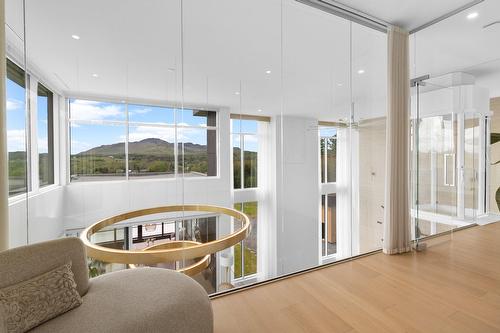 Vue - 40 Rue Valiquette, Magog, QC - Indoor Photo Showing Other Room