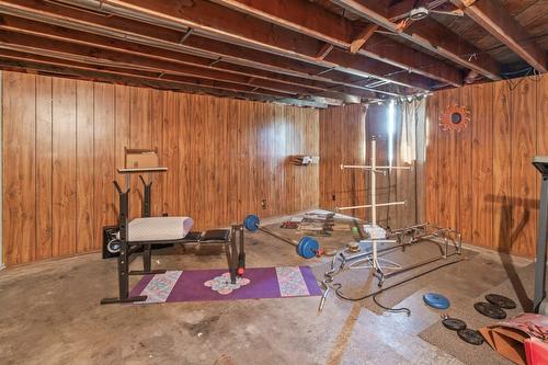 129 15Th Avenue, Creston, BC - Indoor Photo Showing Basement