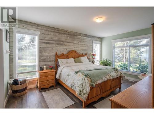 124 Sasquatch Trail Trail, Osoyoos, BC - Indoor Photo Showing Bedroom
