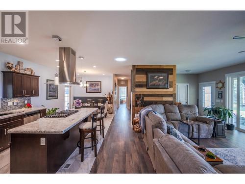 124 Sasquatch Trail Trail, Osoyoos, BC - Indoor