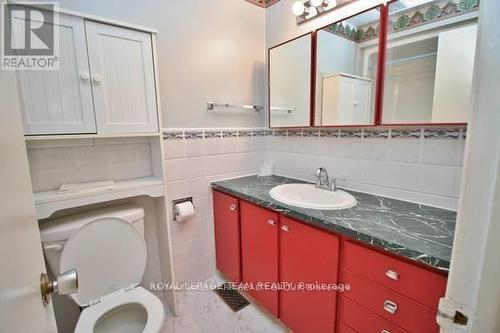 1957 Stonehenge Crescent, Ottawa, ON - Indoor Photo Showing Bathroom