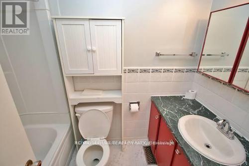 1957 Stonehenge Crescent, Ottawa, ON - Indoor Photo Showing Bathroom