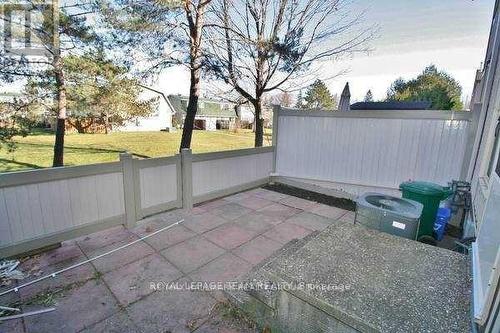 1957 Stonehenge Crescent, Ottawa, ON - Outdoor