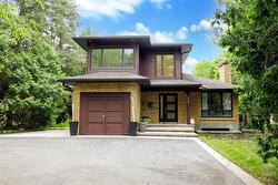 306 Rue Victoria  Baie-D'Urfé, QC H9X 2J4