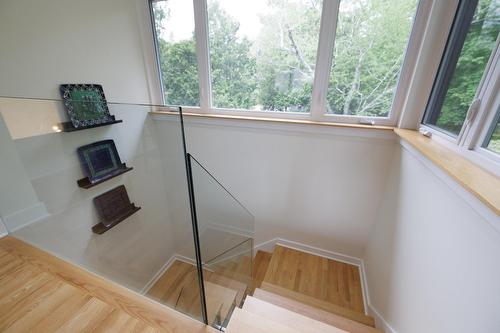 Escalier - 306 Rue Victoria, Baie-D'Urfé, QC - Indoor Photo Showing Other Room