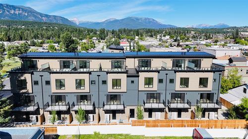401-510 14Th Street, Invermere, BC - Outdoor