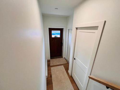 401-510 14Th Street, Invermere, BC - Indoor Photo Showing Other Room