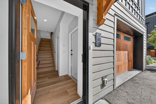 304-510 14Th Street, Invermere, BC - Outdoor