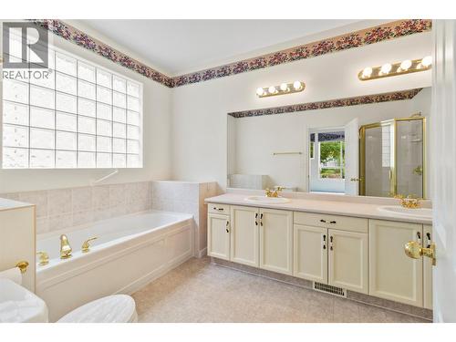 650 Harrington Road Unit# 25, Kamloops, BC - Indoor Photo Showing Bathroom