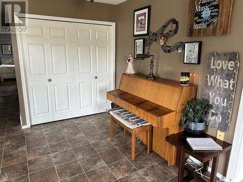 228 6Th Avenue N, Big River, SK - Indoor Photo Showing Other Room