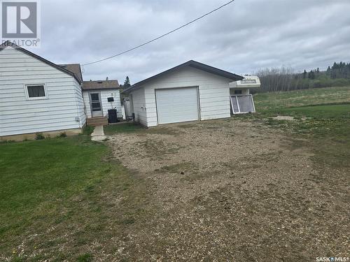 200 Railway Avenue N, Norquay, SK - Outdoor