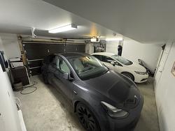 Garage - 