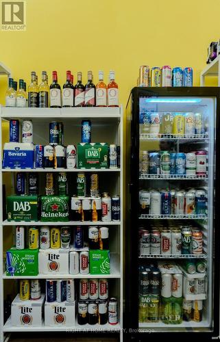 370 Bank Street, Ottawa, ON 