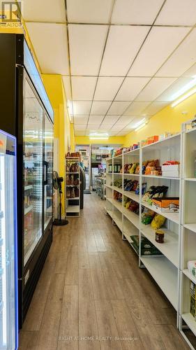 370 Bank Street, Ottawa, ON 