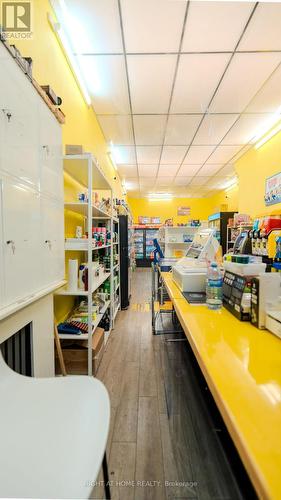 370 Bank Street, Ottawa, ON 