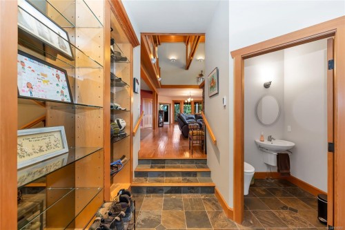 260 Little Mountain Rd, Salt Spring, BC 