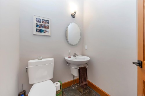 260 Little Mountain Rd, Salt Spring, BC 