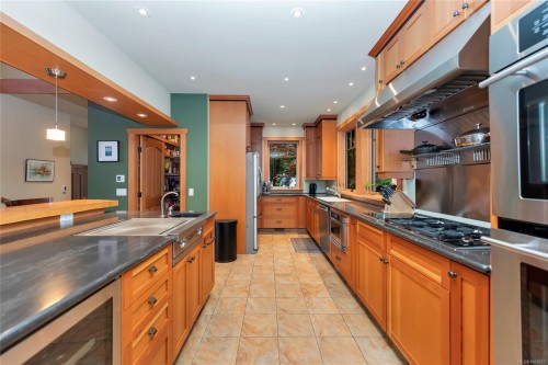 260 Little Mountain Rd, Salt Spring, BC 