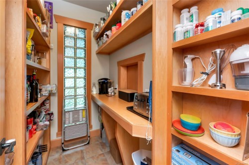 260 Little Mountain Rd, Salt Spring, BC 